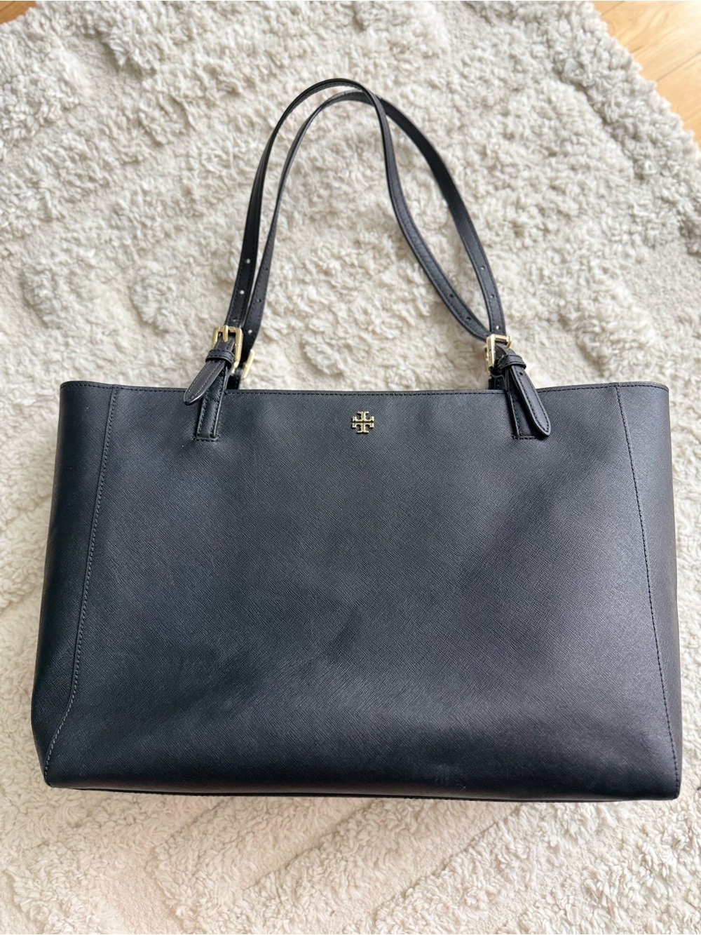 SOLD! Auth Tory Burch York Tote- Large